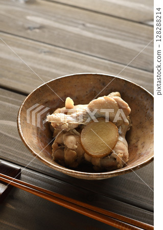 鹽煮雞翅 128288214