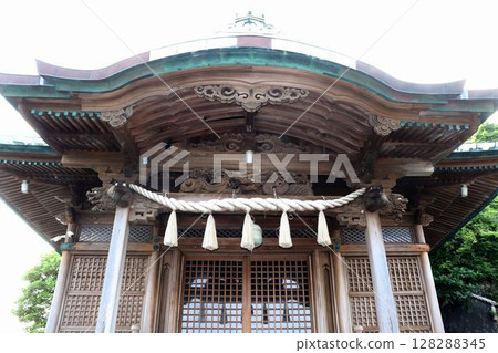 Mekari Shrine Main Hall 128288345