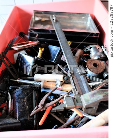 廢棄工業品 廢棄工業品 128288797