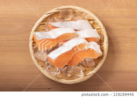 Salmon trout, skirt steak (farmed), lightly salted Salmon trout, skirt steak (farmed), lightly salted 128289448