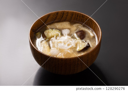 茄子炸豆腐味噌湯 128290276