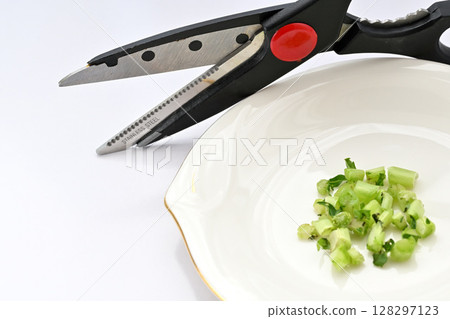 Eco Recycling Food waste Radish leaves grown in water Eco Recycling Food waste Radish leaves grown in water 128297123