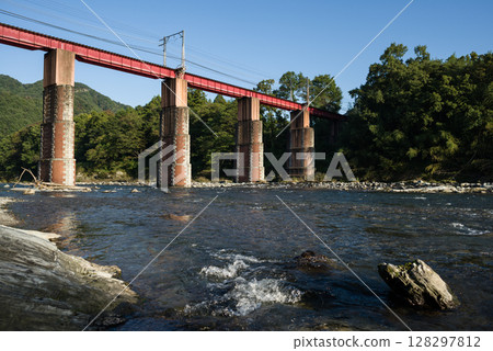 Arakawa Bridge on the Chichibu Railway 128297812