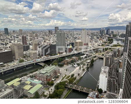 Scenery of Nakanoshima and Dojima Scenery of Nakanoshima and Dojima 128306604
