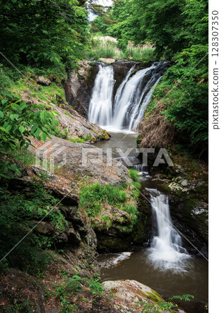 Taruki Falls, multi-tiered waterfall, summer waterfall Taruki Falls, multi-tiered waterfall, summer waterfall 128307350