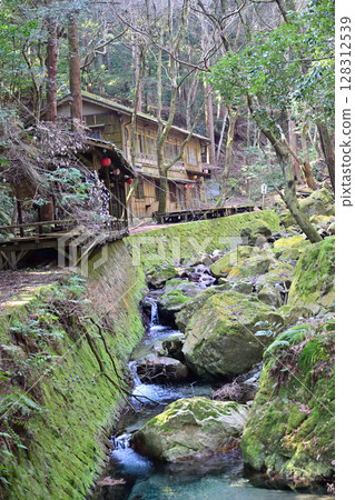 滋賀郡日吉大社-全國約 3,800 座日吉、日枝、山王神社的總社 滋賀郡日吉大社-全國約 3,800 座日吉、日枝、山王神社的總社 128312539