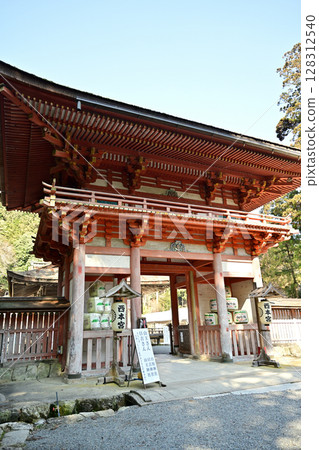 滋賀郡日吉大社-全國約 3,800 座日吉、日枝、山王神社的總社 滋賀郡日吉大社-全國約 3,800 座日吉、日枝、山王神社的總社 128312540
