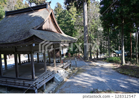 Hiyoshi Taisha Shrine in Shiga Prefecture - Head shrine of the approximately 3,800 Hiyoshi, Hie and Sanno shrines across the country 128312547