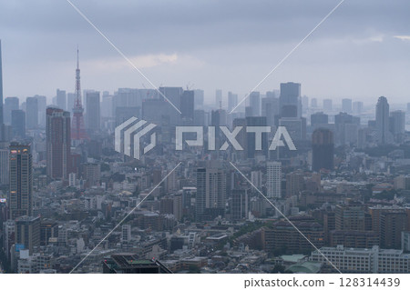 Tokyo: Heavy rain looms over the Tokyo sky Tokyo: Heavy rain looms over the Tokyo sky 128314439