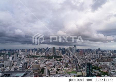 Tokyo: Heavy rain looms over the Tokyo sky Tokyo: Heavy rain looms over the Tokyo sky 128314478