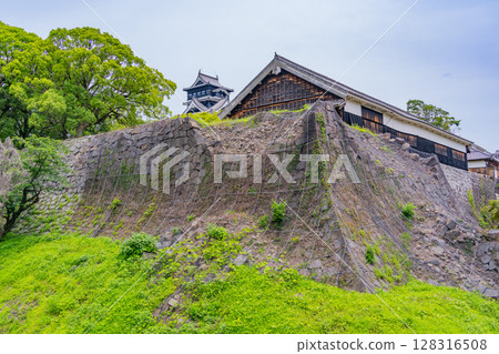 (熊本縣)熊本城在地震後進行修復工作 (熊本縣)熊本城在地震後進行修復工作 128316508