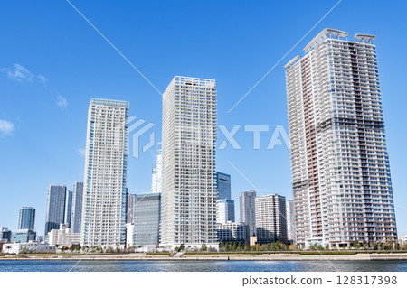 東京都中央區晴海的高樓公寓大樓（塔樓公寓） 128317398