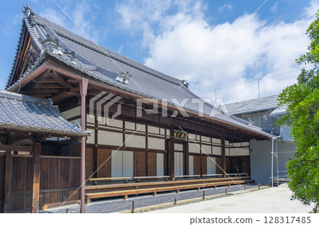 東福寺普門院:新綠的季節(京都市東山區) 東福寺普門院:新綠的季節(京都市東山區) 128317485