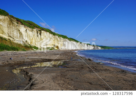 Shirafura (Takise Beach / Ayabe Town) 128317596