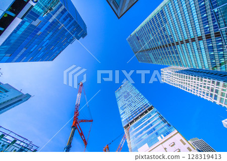 日本東京的街景徹底被毀了。再見了，澀谷站西口。中央大樓也將徹底拆除… 128319413