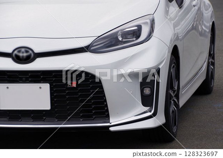 Car image: Toyota Aqua GR Sport front mask Car image: Toyota Aqua GR Sport front mask 128323697