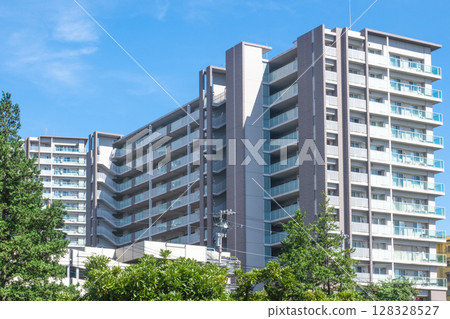 High-rise apartment buildings and a refreshing blue sky 128328527