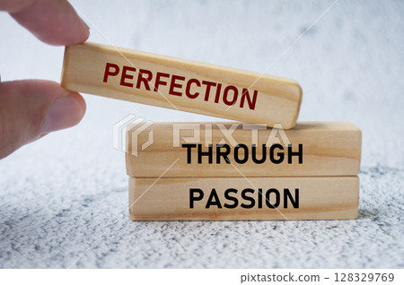 Hand holding wooden block with customizable space for text. Copy space concept 128329769