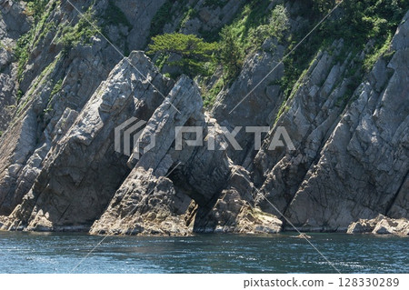 Tottori Four Seasons Walk Spring Matsushima Pleasure Boat 128330289