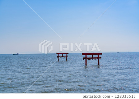 (佐賀縣)有明海、大王神社的水下鳥居 (佐賀縣)有明海、大王神社的水下鳥居 128333515