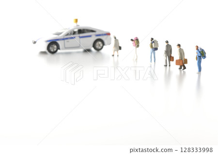 Tourism, travel, inbound, overtourism 128333998