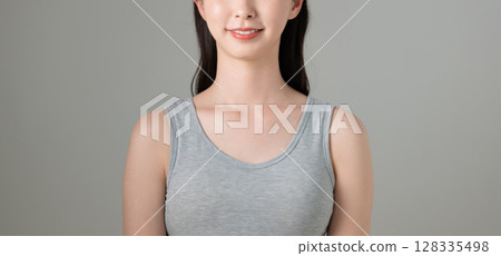 Middle-aged women beauty skin care 128335498