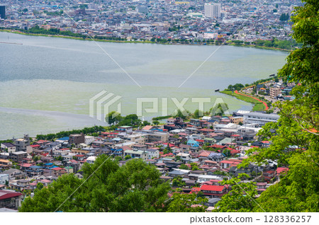 諏訪湖畔風景：夏季的諏訪湖 128336257