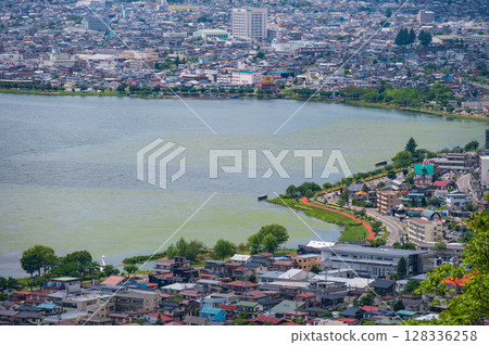 諏訪湖畔風景:夏季的諏訪湖 諏訪湖畔風景:夏季的諏訪湖 128336258