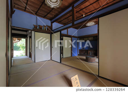 Nomura Takao's House (front room and back room), a samurai residence in the Doi Kurachu Traditional Buildings Preservation District Nomura Takao's House (front room and back room), a samurai residence in the Doi Kurachu Traditional Buildings Preservation District 128339264