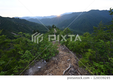 Hiragatake, mountain climbing, Niigata Prefecture Hiragatake, mountain climbing, Niigata Prefecture 128339285