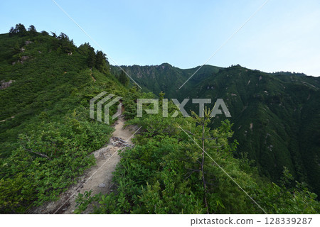 新潟縣平岳登山 128339287