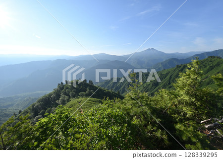 Hiragatake, mountain climbing, Niigata Prefecture Hiragatake, mountain climbing, Niigata Prefecture 128339295