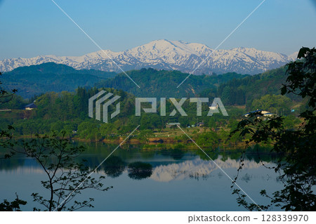 飯豐山脈的風景 128339970
