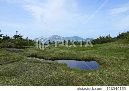 Hiragatake, mountain climbing, Niigata Prefecture 128340163