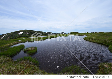 Hiragatake, mountain climbing, Niigata Prefecture Hiragatake, mountain climbing, Niigata Prefecture 128340184