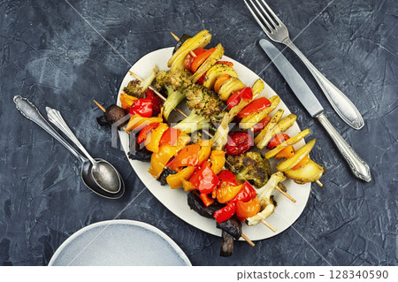 Vegetarian grill skewers. 128340590