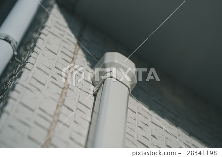 Air conditioner installation Air conditioner installation 128341198