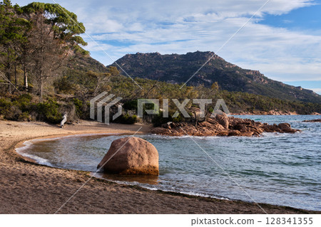 Honeymoon Bay - Coles Bay Honeymoon Bay - Coles Bay 128341355