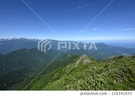 Mount Amakasari, mountain climbing, Niigata Prefecture 128342033