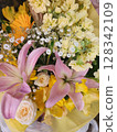 慶祝花束 128342109