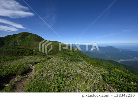 Mount Amakasari, mountain climbing, Niigata Prefecture Mount Amakasari, mountain climbing, Niigata Prefecture 128342230