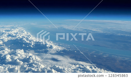 從太空看地球的美麗地平線 128345863
