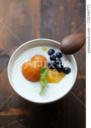 杏子藍莓酸奶 杏子藍莓酸奶 128346771
