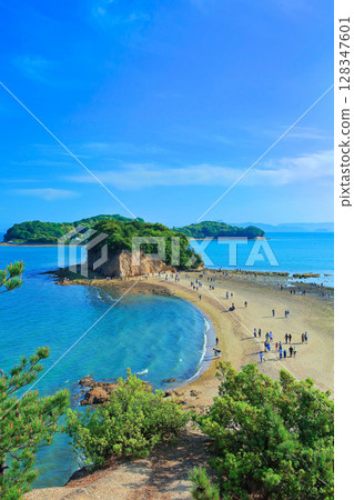 [Kagawa Prefecture] Angel Road on a clear day (Shodoshima) 128347601