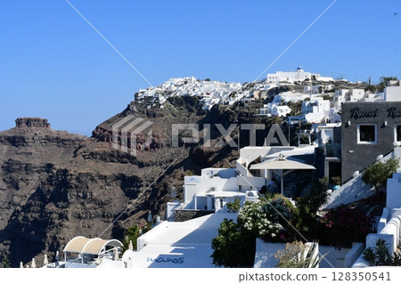 Scenery of Santorini 128350541