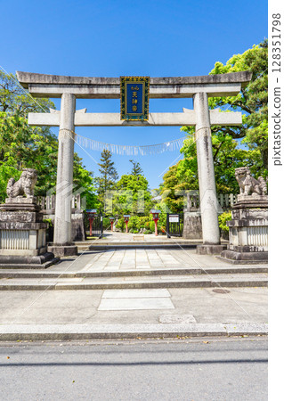 京都市北區鳥居的瓦天神宮（遺址神社）求平安 128351798