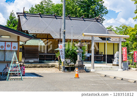 仙台市青葉區櫻岡公園、櫻岡大神宮參拜殿（伊達政宗創立的神社） 128351812