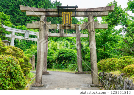 京都市左京區大原來禦院町、首世稻荷神社（秀吉聚樂台宅邸的神社）、鳥居 128351813