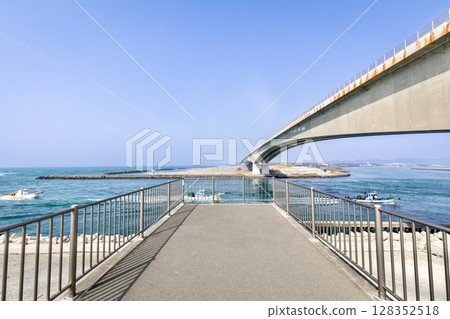 Imakiriguchi as seen from the seawall at Maisaka Embankment in Hamamatsu City 128352518