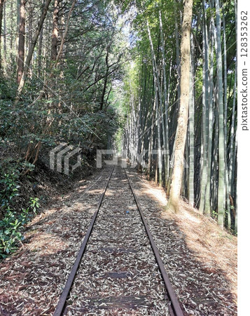 Former JNR Kurayoshi Line Site② 128353262